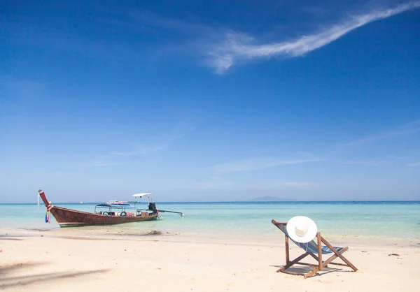 Pantai Tropis Yang Indah Thailand Dengan Perahu Ekor Panjang — Stok Foto