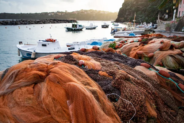 Piękna Włoska Wyspa Procida Słynie Kolorowych Przystani Wąskich Uliczek Wielu — Zdjęcie stockowe