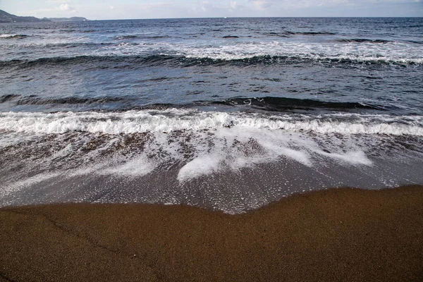 美しい砂浜と海 — ストック写真