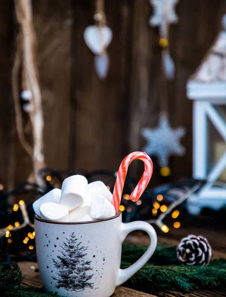 Bebida Quente Natal Com Marshmallow Mesa Madeira — Fotografia de Stock