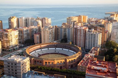 Gün batımı pankartıyla Malaga 'ya bak