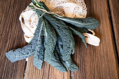 Bir demet sağlıklı lahana