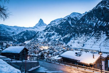 Zermatt 'tan Matterhorn zirvesine inanılmaz bir manzara