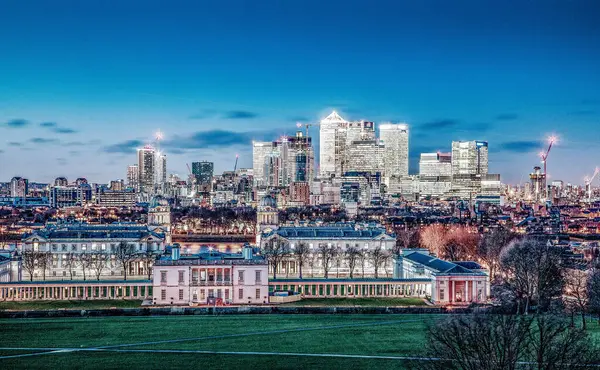 Blick Von Greenwich Auf Das Finanzviertel Canary Wharf Mit Wolkenkratzern — Stockfoto