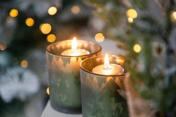 Hořící Vánoční Svíčky Bokeh Světlo — Stock fotografie