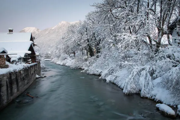 Winter Einem Kleinen Deutschen Dorf Mit Schnee Garmisch Partenkirchen — Stockfoto