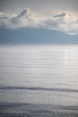 parlak deniz ve gökyüzü arkaplanı