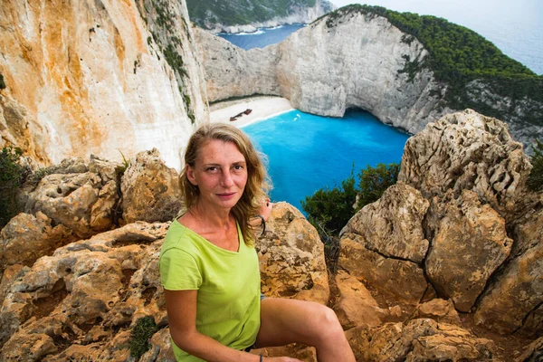 Woman Looking Navagio Beach Famous Wrecked Ship Zante Greece — Stock Photo, Image