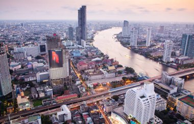 Bangkok şehir gökdelenler Tayland hava gece görünümü