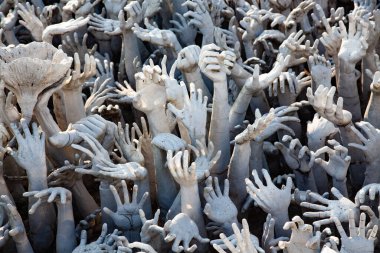 CHIANG RAI, THAILAND - Şubat 2019: Wat Rong Khun Tayland, Chiang Rai 'deki ünlü Beyaz Tapınak