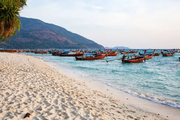  Tayland 'daki güzel tropikal plaj