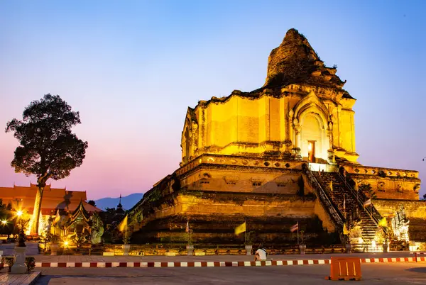 Wat Chedi Luang Varavihara Chiang Mai Thailand — Stock Photo, Image