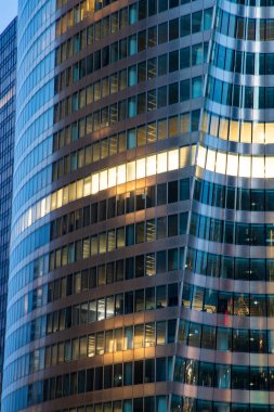 PARIS, FRANCE - 30 Mart 2024: La Defense, Paris, Fransa 'daki modern iş binaları