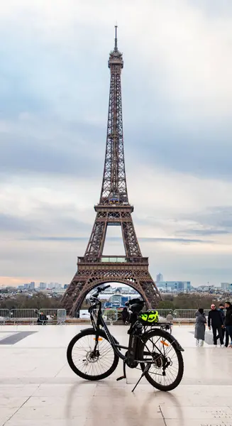 Parigi Francia Marzo 2024 Torre Eiffel Vista Dai Jardins Trocadero Foto Stock Royalty Free