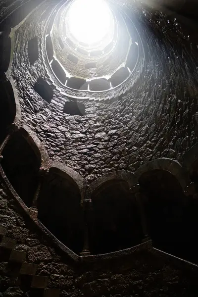 Regaleira Sarayı veya Quinta da Regaleira, Portekiz 'in Sintra şehrinde yer alan bir Gotik quinta.