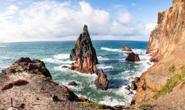 Madeira, Portekiz 'in kayalarıyla dolu dramatik kıyı şeridi