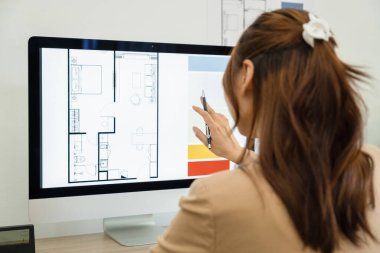 Mimar modern tasarım evi için bir konsept geliştirebilir.