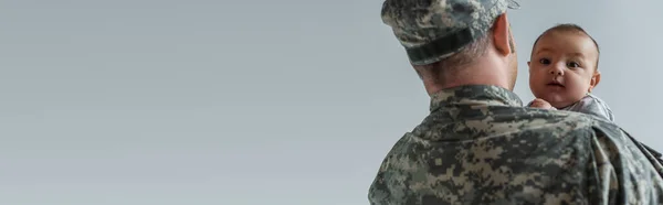 Newborn Boy Arms Serviceman Military Uniform Isolated Grey Banner — Stock Photo, Image
