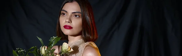Charmante Junge Frau Romantischem Transparentem Kleid Mit Blühenden Rosen Auf — Stockfoto