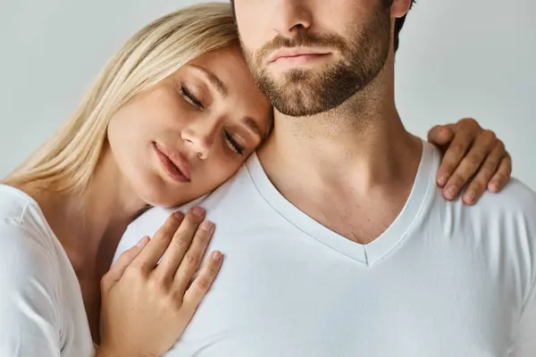 Passionate Moment Man Woman Embrace Lovingly Tender Intimate Gesture — Stock Photo, Image
