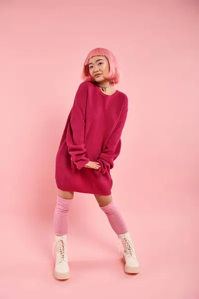 Charmante Asiatische Junge Mädchen Lebendigen Pullover Outfit Niedlich Posiert Auf — Stockfoto