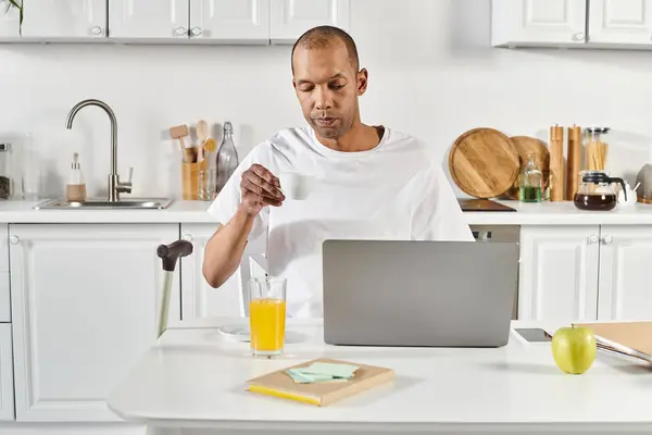 Diverse African American Man Myasthenia Gravis Stands Confidently Front Laptop — Stock Photo, Image