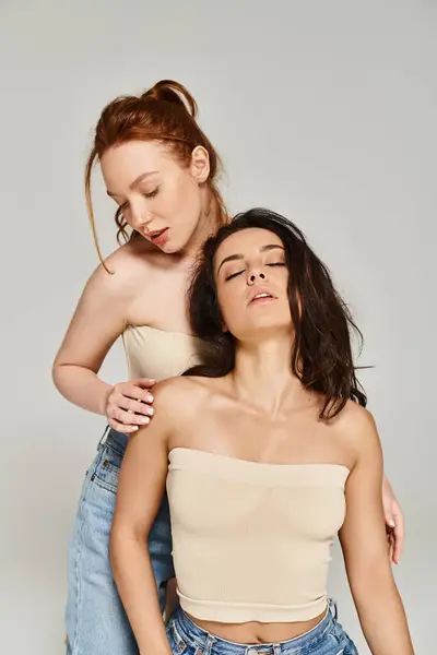 Two Women Loving Lesbian Couple Pose Elegantly Together Joy — Stock Photo, Image