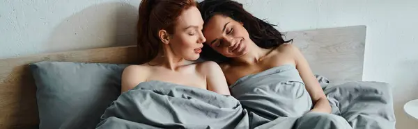 Elegant Lesbian Couple Chic Attire Peacefully Reclining Lavish Bed — Stock Photo, Image