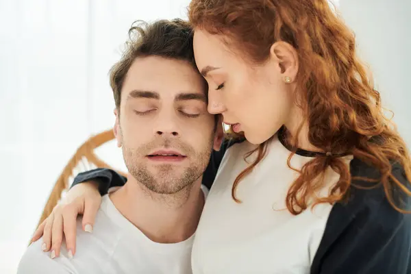 Man Woman Meaningful Connection Cozy Bedroom Setting — Stock Photo, Image