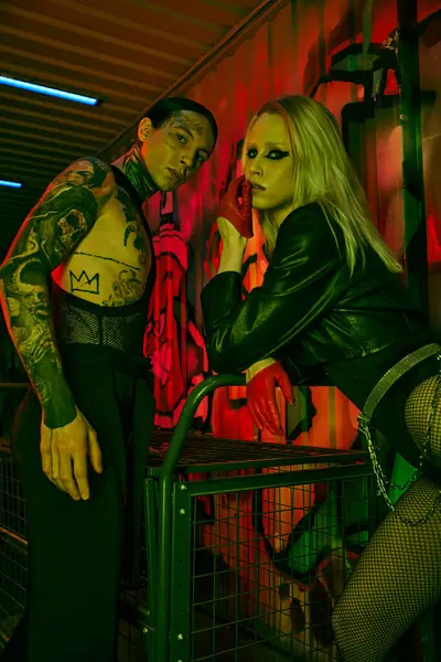 Couple Dressed Leather Outfits Enjoying Atmosphere Rave Party Rave Nightclub — Stock Photo, Image