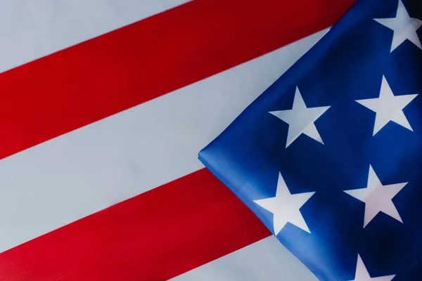 Vista superior de la bandera de Estados Unidos de América con estrellas y rayas - foto de stock