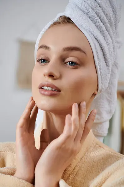 Woman in towel pampers herself at home. — Stock Photo