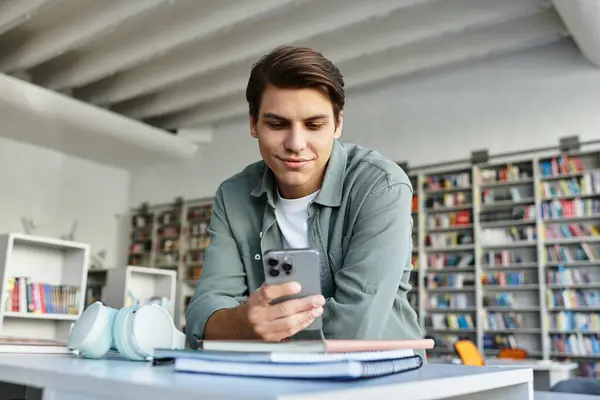 Joyous student studying hard, back to school. — Stock Photo