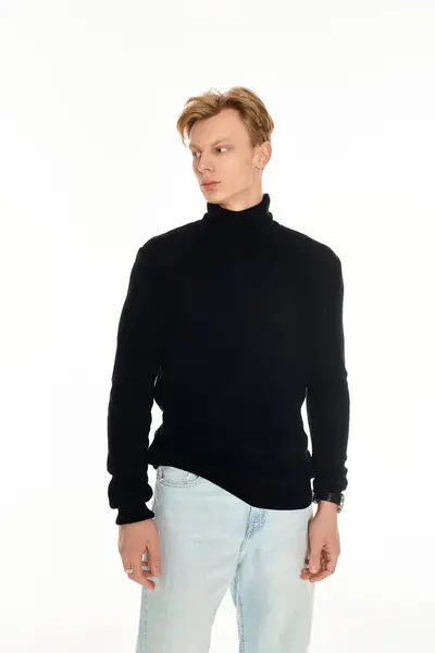 A young man in a sleek turtleneck exudes effortless style and confidence. — Stock Photo