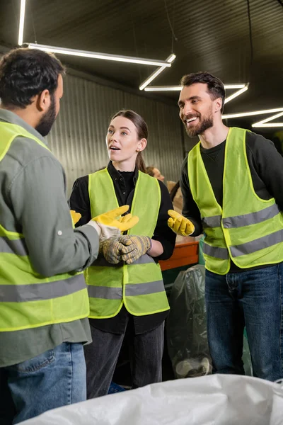 Positive Workers High Visibility Vests Gloves Talking Indian Colleague While — Stock Photo, Image