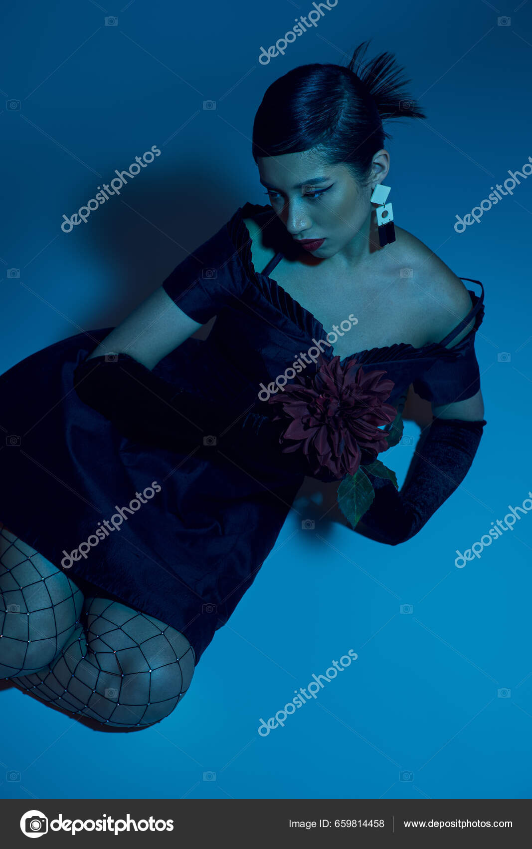 Blue Fishnet Long Gloves