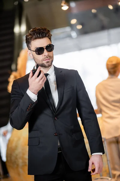 Bodyguard Concept Handsome Man Formal Wear Tie Holding Walkie Talkie — Stock Photo, Image