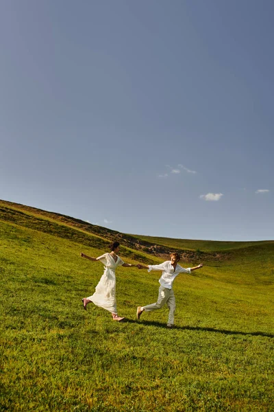 Scenic Landscape Young Newlyweds Wedding Gown Running Green Field Just — Stock Photo, Image