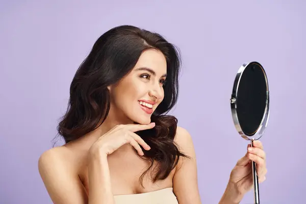Woman Strapless Dress Gazes Herself Mirror While Applying Makeup — Stock Photo, Image