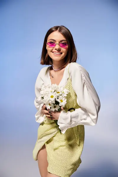 Brunette Woman Elegant Dress Gracefully Holding Vibrant Bouquet Flowers Studio — Stock Photo, Image
