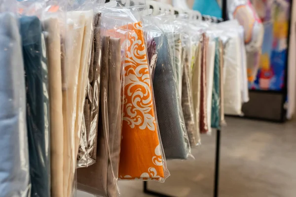 Assortimento di diversi materiali tessili in polietilene — Foto stock