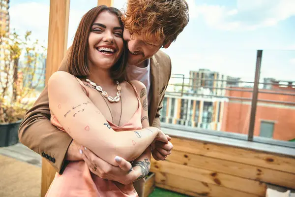 A man and woman sharing a heartfelt hug, expressing love, connection, and intimacy in a warm embrace — Stock Photo