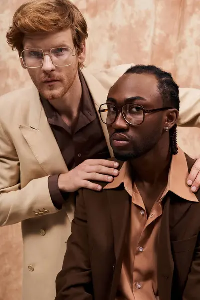 Two diverse men, both in elegant dapper style. — Stock Photo