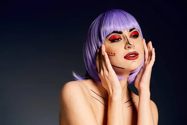 A woman channels a comic book character with vibrant purple hair and pop art makeup, embracing her creative identity. — Stock Photo