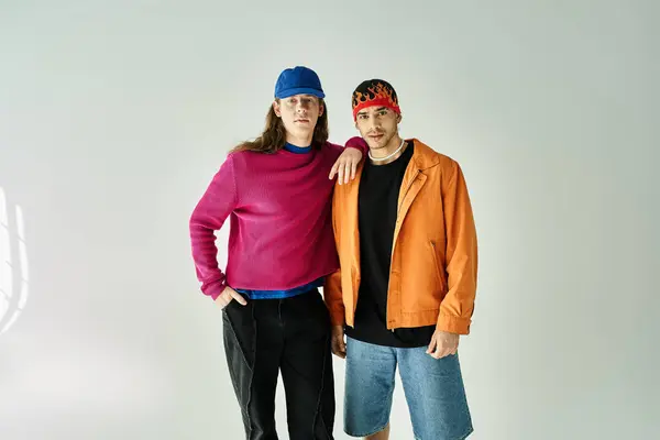 Two men standing closely next to each other. — Stock Photo