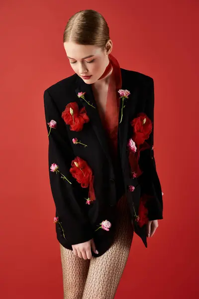 A young woman showcases floral artistry while exuding confidence. — Stock Photo