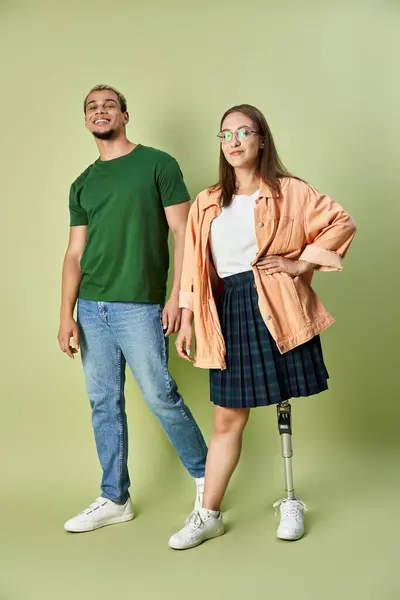 Two friends share smiles and confidence in a colorful and uplifting atmosphere. — Stock Photo