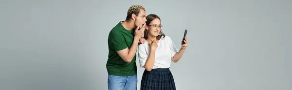 Two friends enjoy sharing a delightful moment, smiling and connecting. — Stock Photo