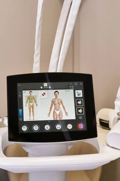 Fortschrittliches dermatologisches Gerät für die Hautbehandlung in einer Klinik. — Stockfoto