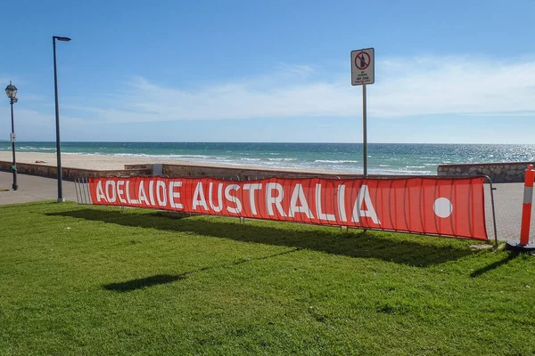 Gleneg plajında yüzme yarışması, Adelaide, Avustralya, Kasım 2012.